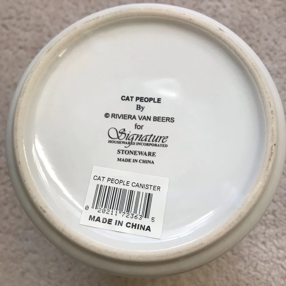 Signature Housewares charming stoneware